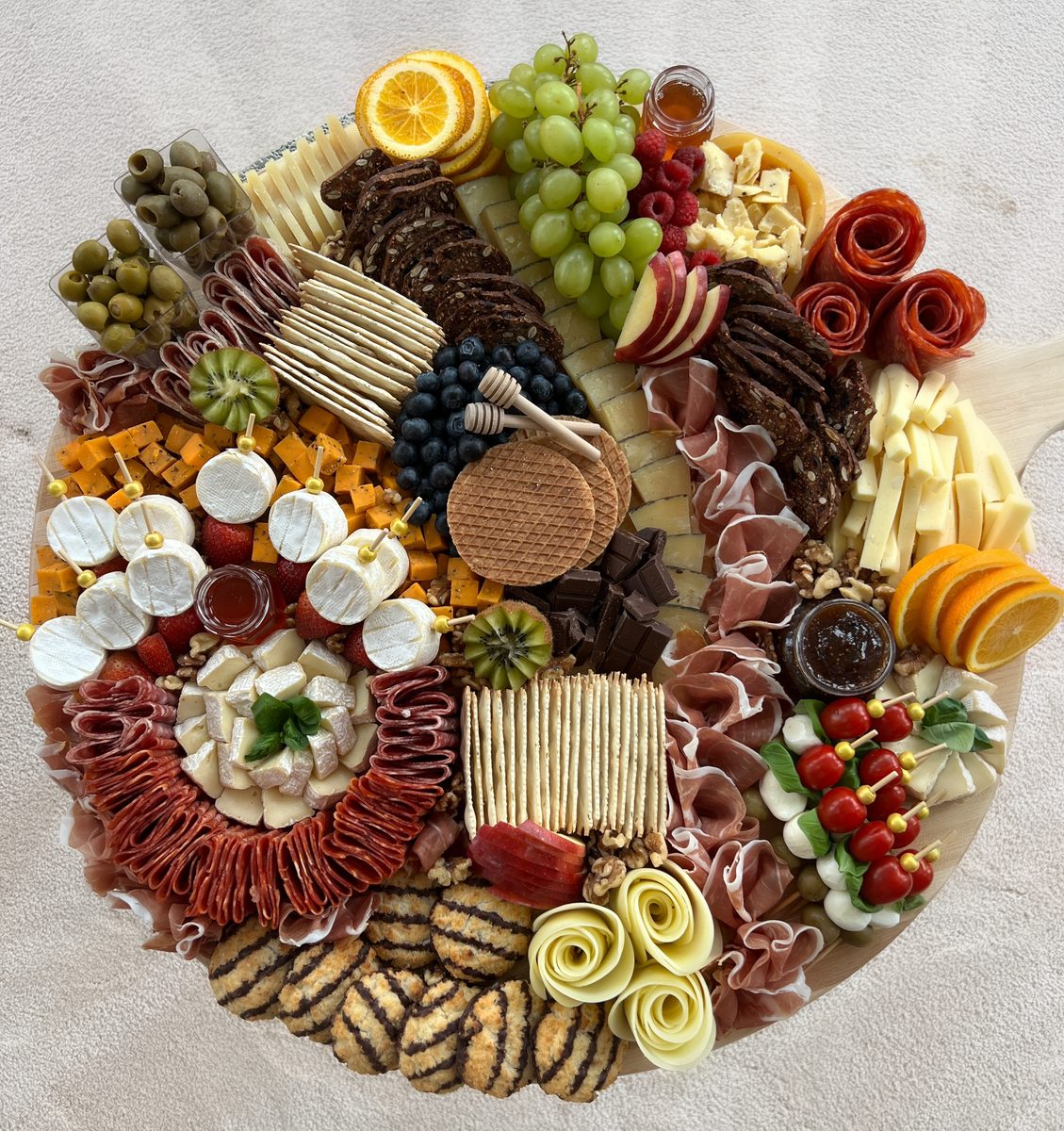 2ft Statement Board with Bread Basket